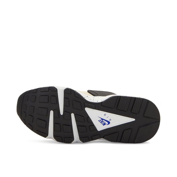 Nike Air Huarache in Rattan, Hyper Royal & Bright Mandarin - Picture 4 of 8